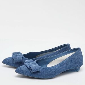 Salvatore Ferragamo Denim Bow Flats Size 11 Pointed Toe Designer Blue
